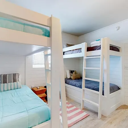 Apartamento Sterling Breeze 707-B